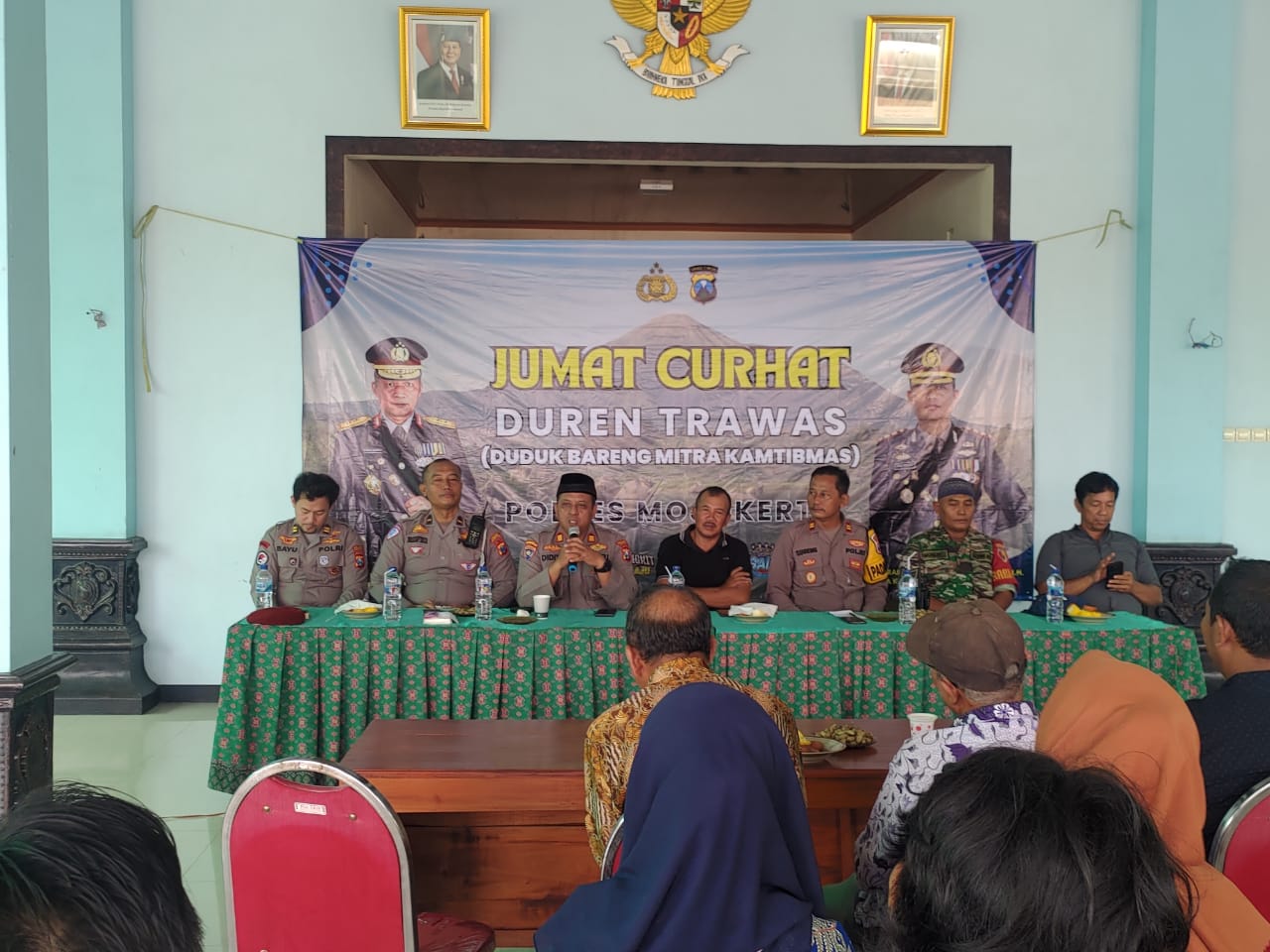 Dekat Dengan Masyarakat, Polres Mojokerto Gelar Jumat Curhat